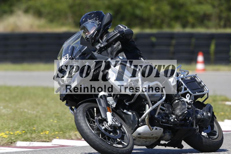 Archiv-2025/48 25.08.2025 Cornu Master School ADR/blau-bleu/73